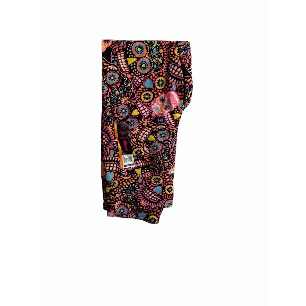 NOBO no boundaries womens high rise capri leggings size medium 7 9 skulls neon